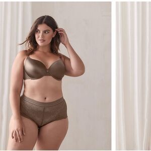 Ashley Graham Taupe Essential Icon T-shirt Bra‎